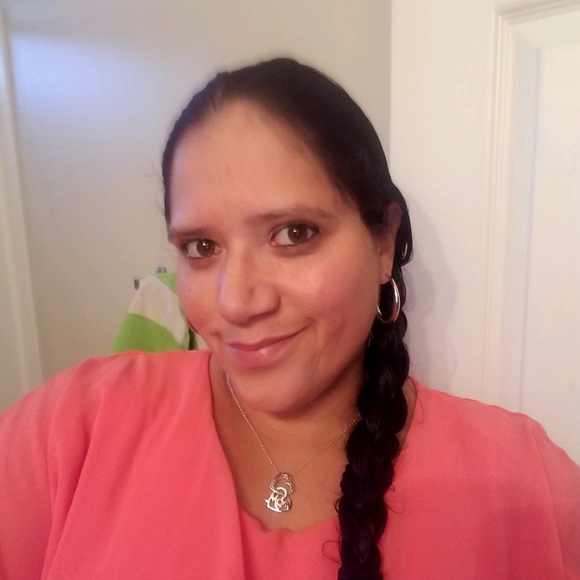 Meet your Posher, Marianna - Picture 1 of 1